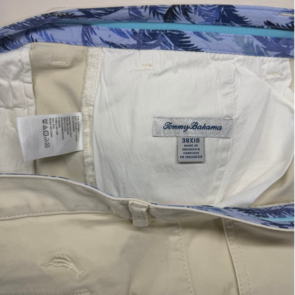 Tommy Bahama Men's Size 38 Beige Tencel Cotton Blend Chino Shorts - Picture 2 of 7